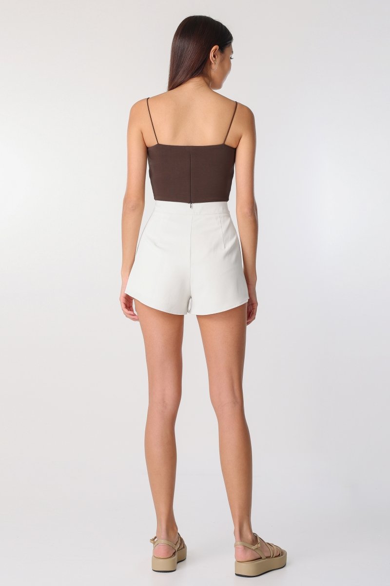 Stretch Crepe Pleated Short