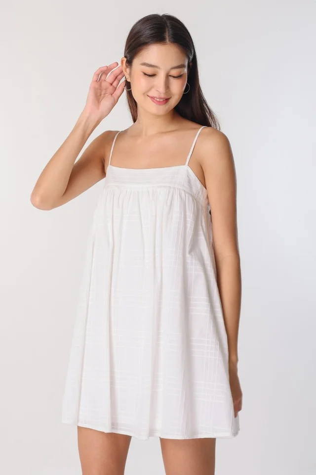 BREANNE TEXTURED TENT DRESS (WHITE)