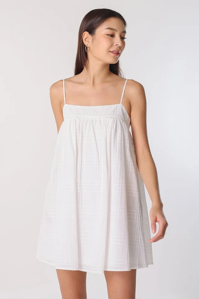 BREANNE TEXTURED TENT DRESS (WHITE)