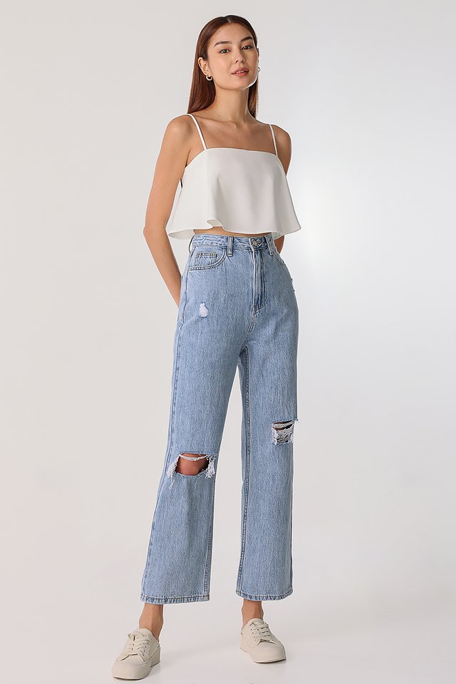 ON POINT DISTRESSED DENIM JEANS (LIGHT WASHED)