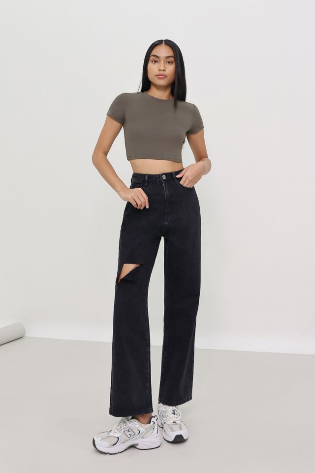 NOT YOUR AVERAGE CUT-OUT JEANS (BLACK)