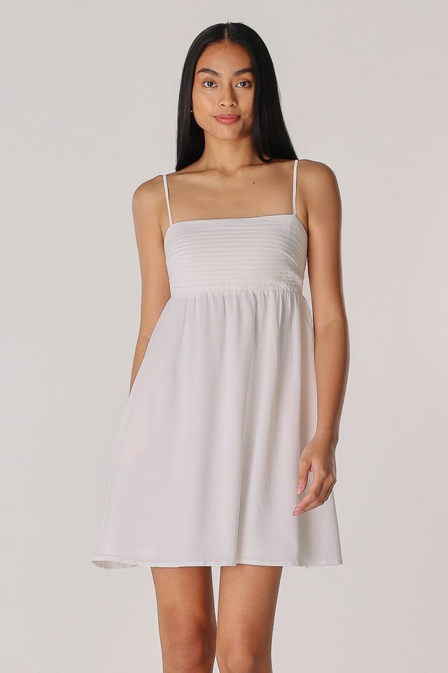 CLARIS PLEATED PADDED BABYDOLL DRESS (WHITE)