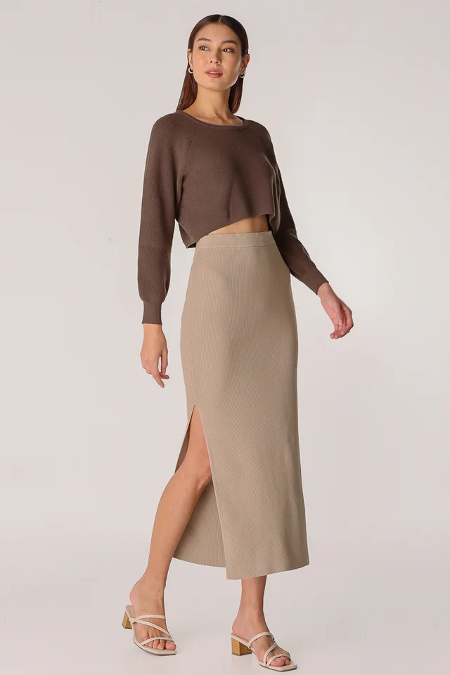 SERA SLIT KNIT MAXI SKIRT (NATURAL)