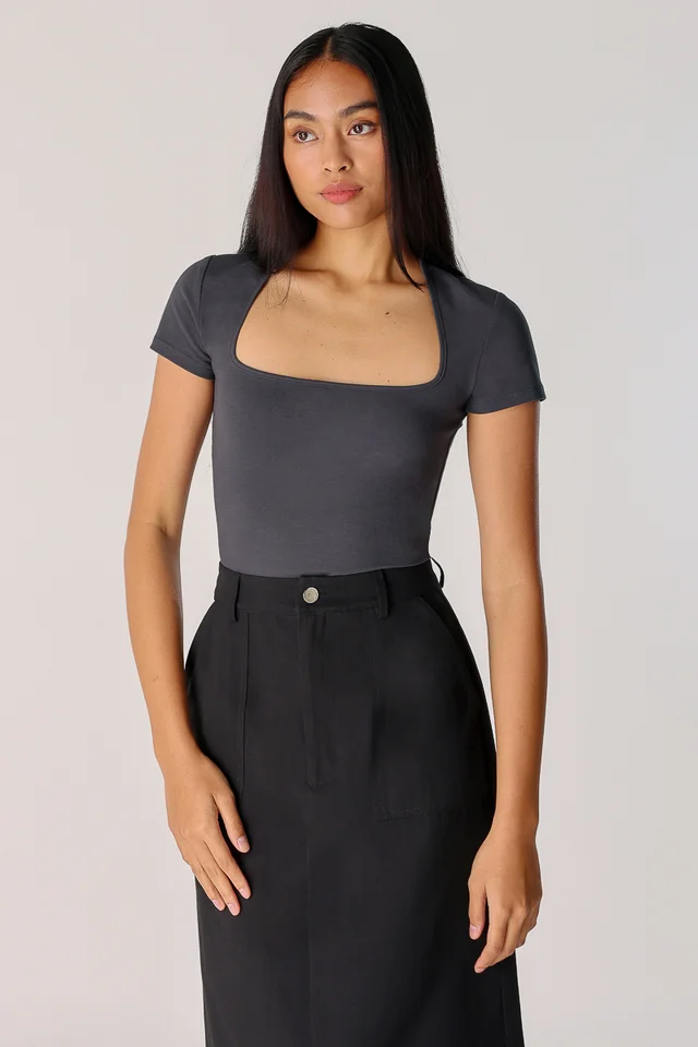 SIENNA CUT-IN BASIC RIBBED TOP - REGULAR (GUNMETAL GREY)