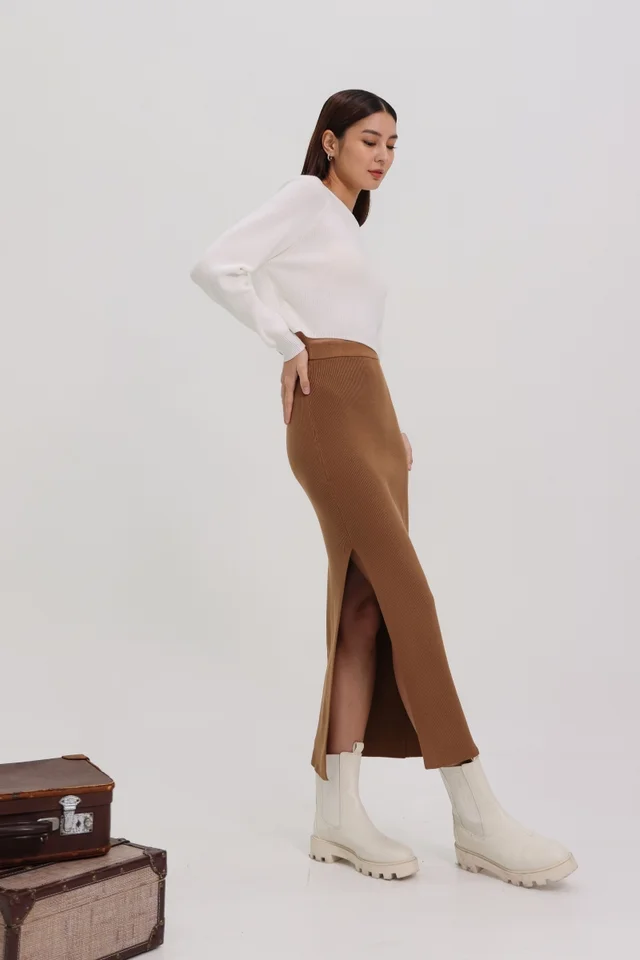 SERA SLIT KNIT MAXI SKIRT (CAMEL BROWN)