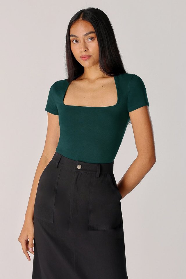 SIENNA CUT-IN BASIC RIBBED TOP - REGULAR (FOREST GREEN)