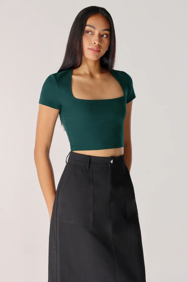 SIENNA CUT-IN BASIC RIBBED TOP - CROPPED (FOREST GREEN)
