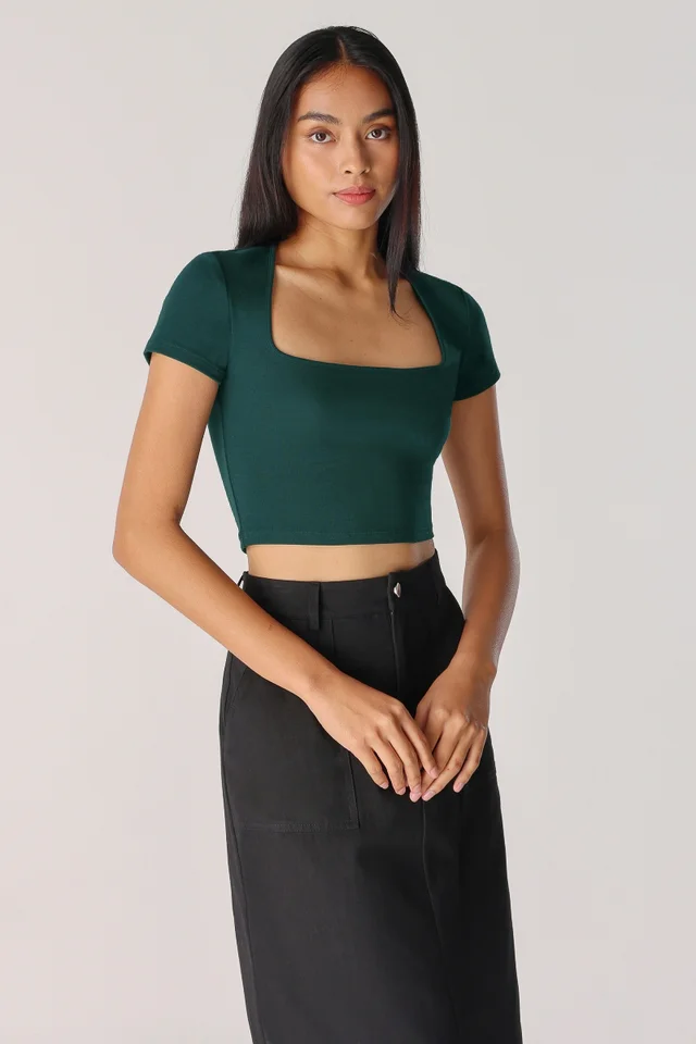 SIENNA CUT-IN BASIC RIBBED TOP - CROPPED (FOREST GREEN)