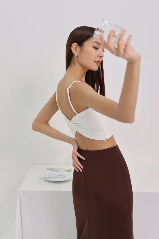 BEL PADDED TWIST KNOT CAMI TOP (WHITE)
