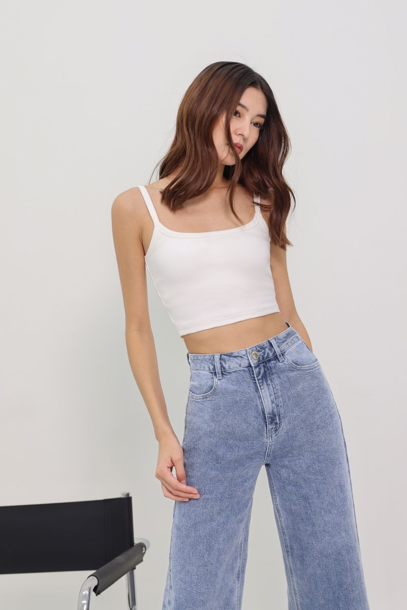 ANNETTE REVERSIBLE PADDED RIBBED TOP - CROPPED (WHITE)