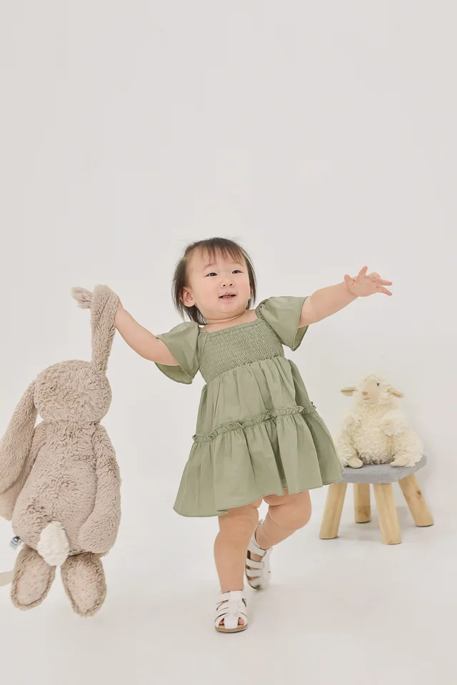 THEA FLUTTER SLEEVE DRESS (BOTANIC) - MINI GIRL