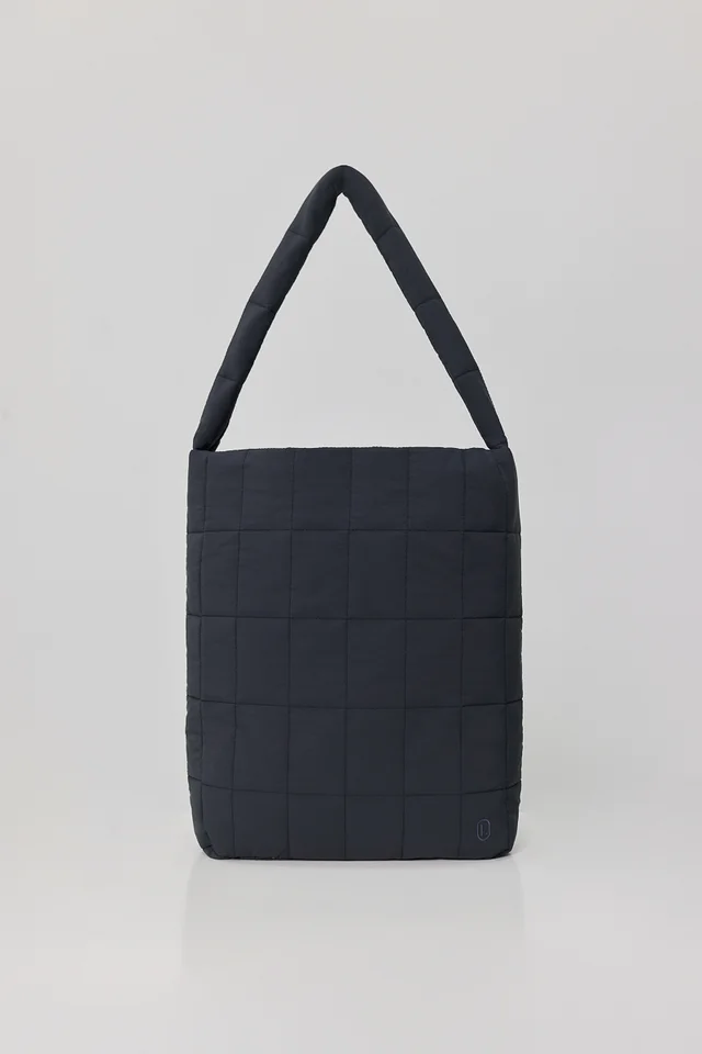 PILLOW QUILTED TOTE - LARGE (GUNMETAL)