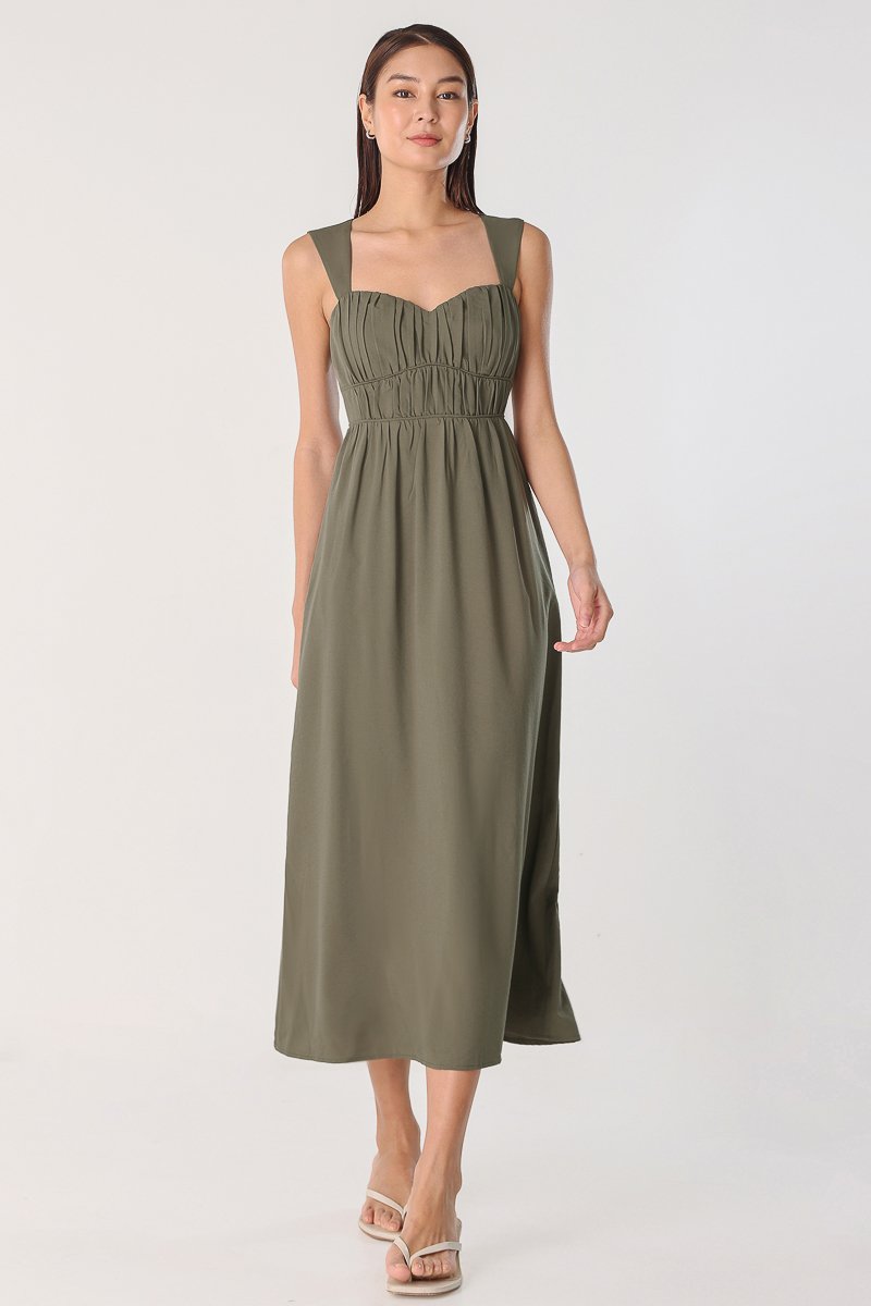 ANEKA PADDED CUT-IN RUCHED MAXI DRESS (MOSS) | Lovet