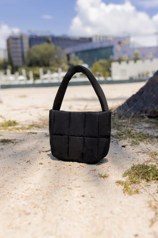 PILLOW QUILTED TOTE - MINI (BLACK)