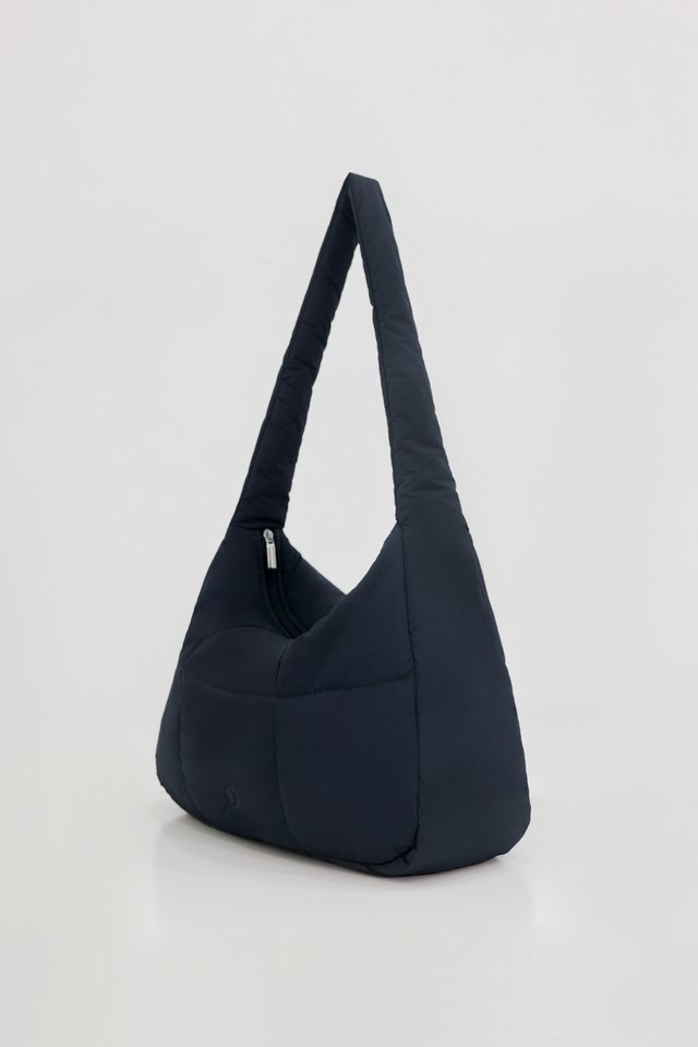 PILLOW QUILTED HOBO BAG (MIDNIGHT)