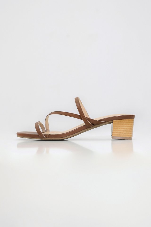 GIA STRAPPY HEELS (CAMEL)