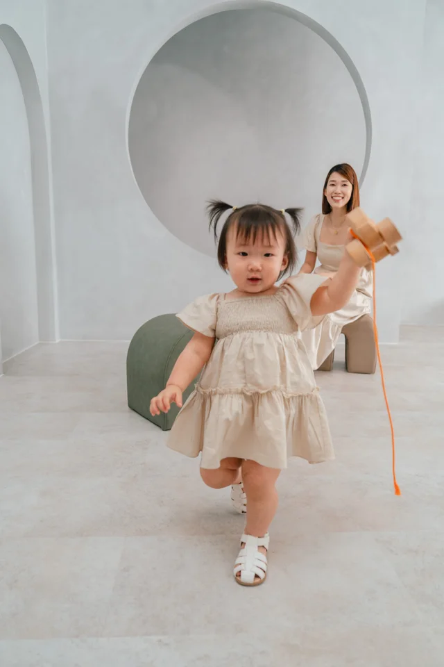THEA FLUTTER SLEEVE DRESS (OAT) - MINI GIRL