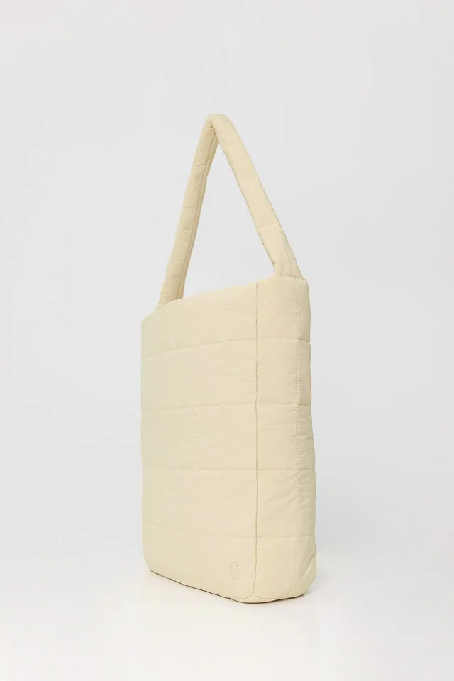 PILLOW QUILTED TOTE - LARGE (FAWN)