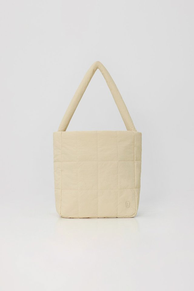 PILLOW QUILTED TOTE - MEDIUM (FAWN)