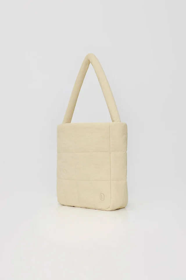 PILLOW QUILTED TOTE - MEDIUM (FAWN)