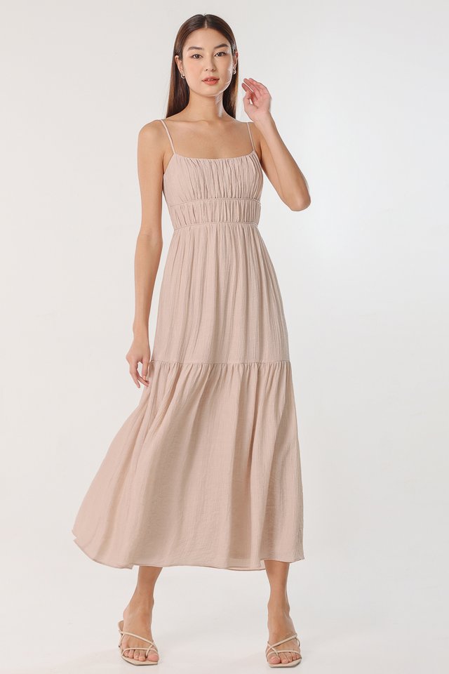 HAYDIE TEXTURED PADDED TIERED MIDAXI DRESS (NUDE BLUSH)