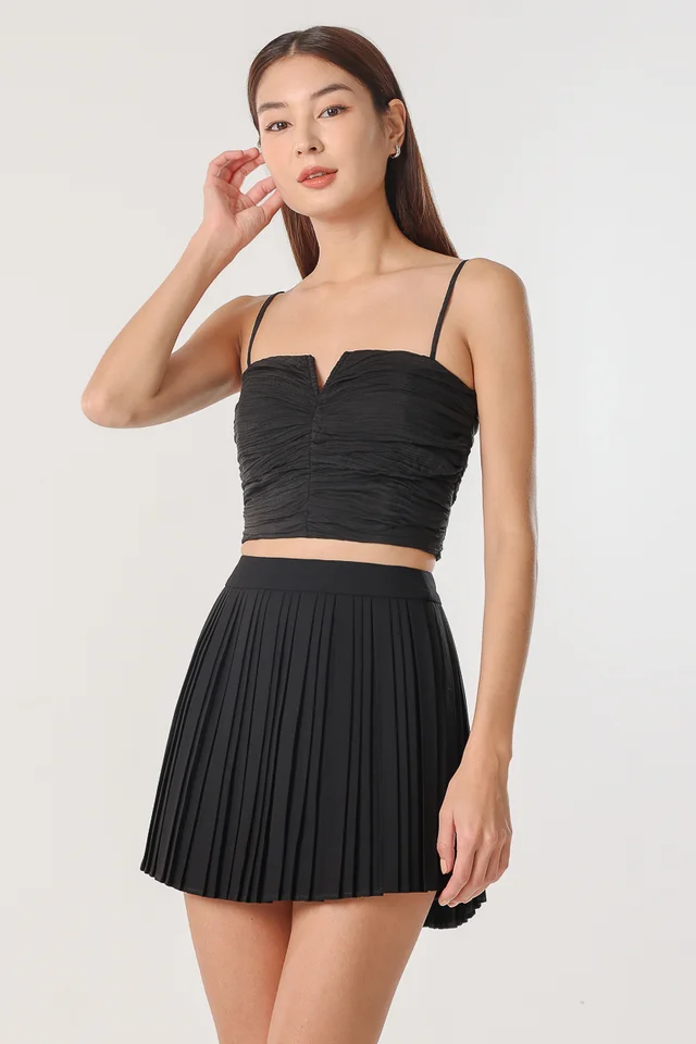 JAYDE V-NOTCHED TEXTURED PADDED RUCHED TOP (BLACK)