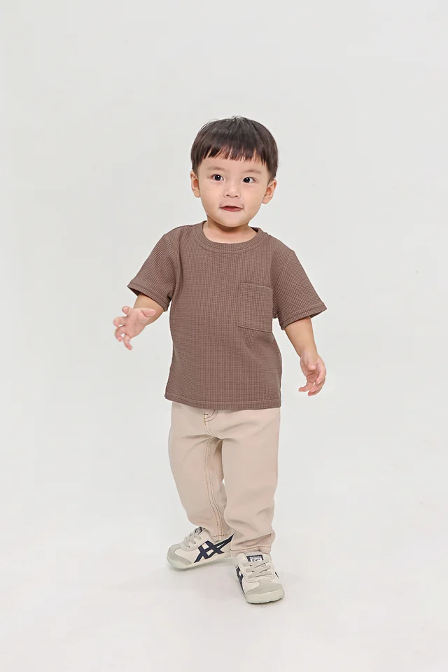 TYLER WAFFLE POCKET TEE (ASH BROWN) - MINI BOY 