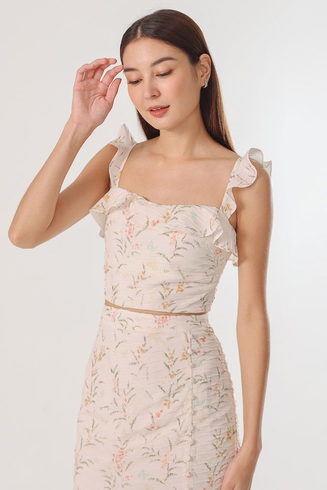 SPRING FLORAL TEXTURED RUFFLES OVERLAY PADDED TOP (APRICOT)