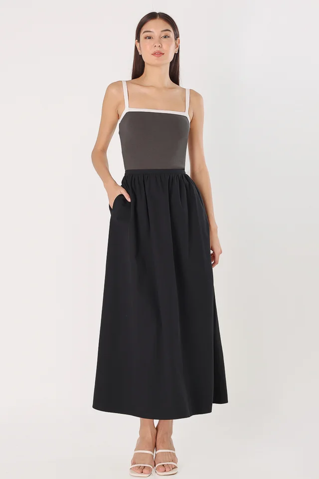 MELORA COTTON FLARE MAXI SKIRT - PETITE (BLACK)