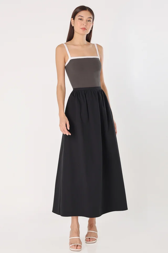 MELORA COTTON FLARE MAXI SKIRT - PETITE (BLACK)