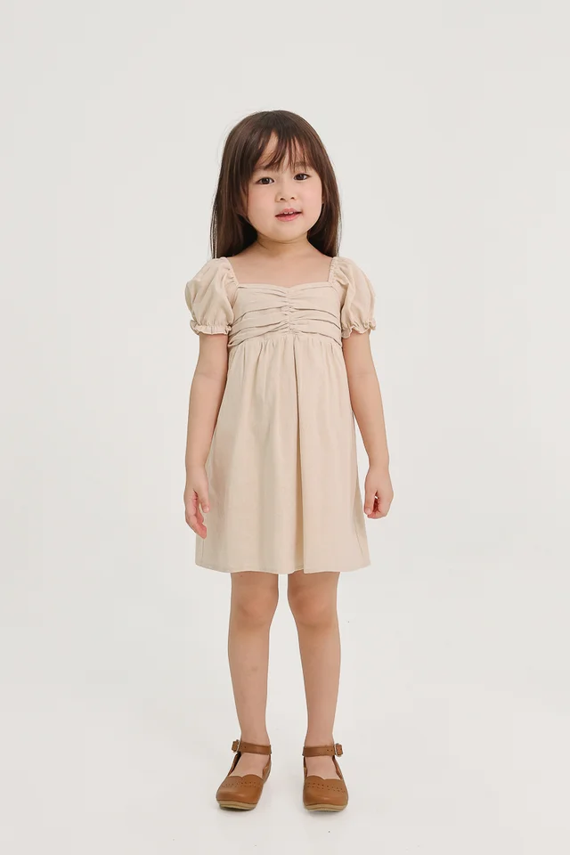 REBECCA LINEN RUCHED SMOCKED BACK PUFF SLEEVE DRESS (ALMOND) - MINI GIRL