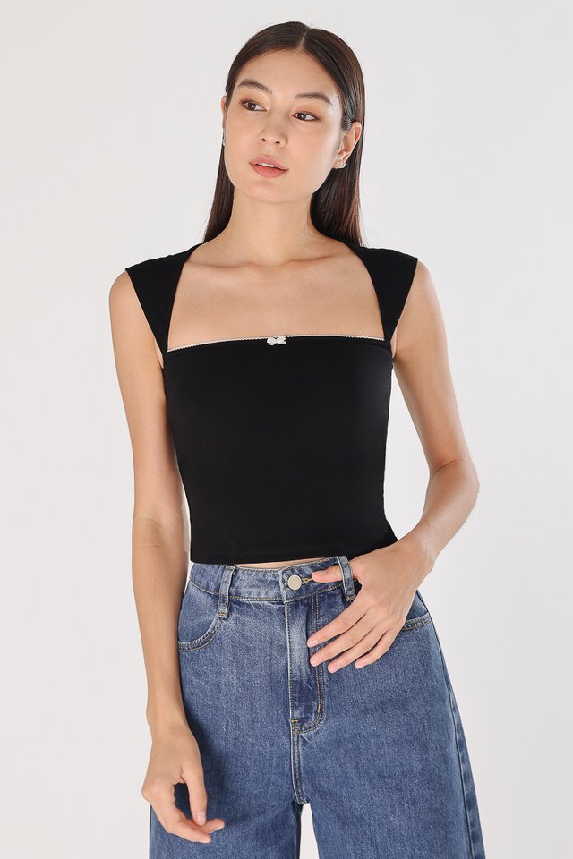 JAZREEL PADDED RIBBON BACK CUT-OUT RIBBED TOP (BLACK WITH WHITE TRIM)