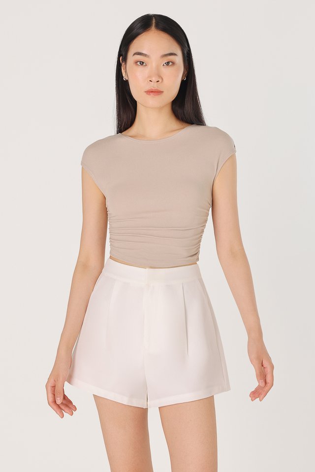 JEMMA RUCHED CAP SLEEVE BASIC TOP (TAUPE) 