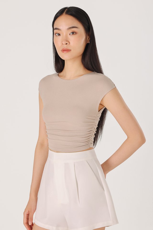 JEMMA RUCHED CAP SLEEVE BASIC TOP (TAUPE) 