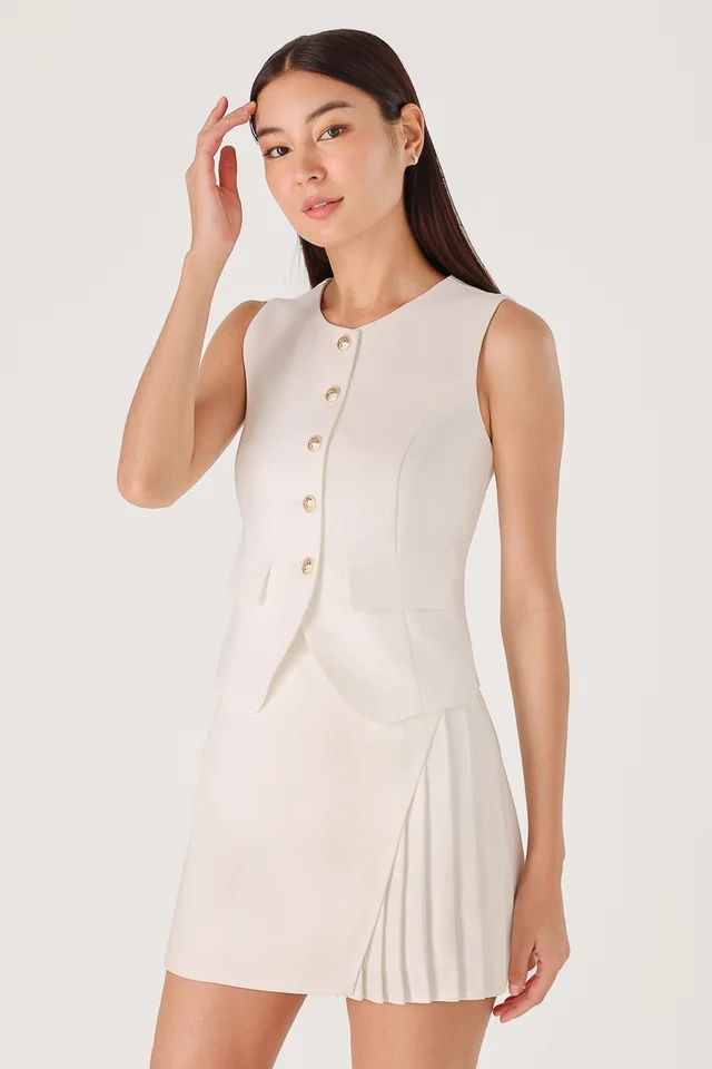 KYLA ASYMMETRICAL PLEATED SKORTS (WHITE)