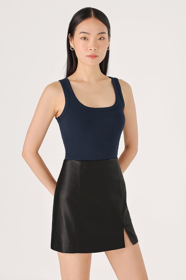 DANNA REVERSIBLE PADDED BASIC RIBBED TOP (ECLIPSE NAVY) 