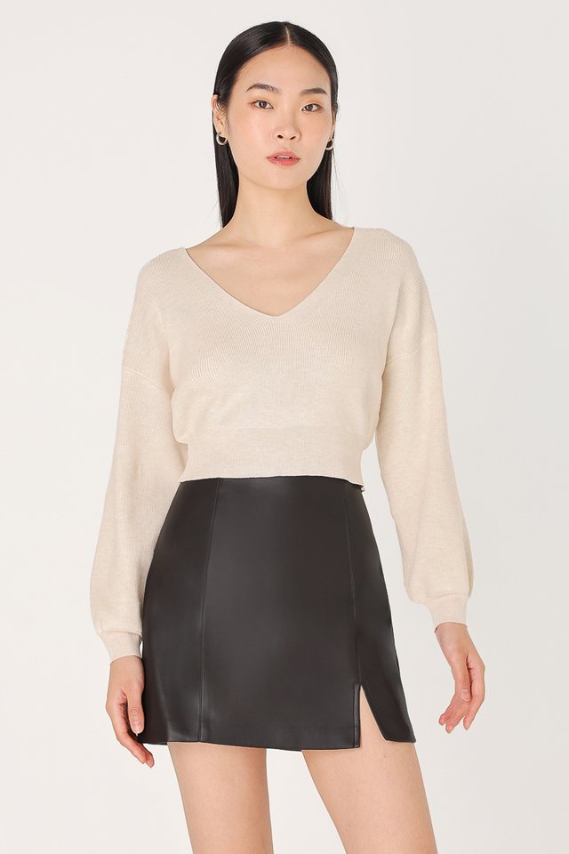 ZENIA SLOUCHY PULLOVER KNIT TOP (BISCOTTI) 