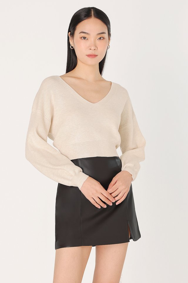ZENIA SLOUCHY PULLOVER KNIT TOP (BISCOTTI) 