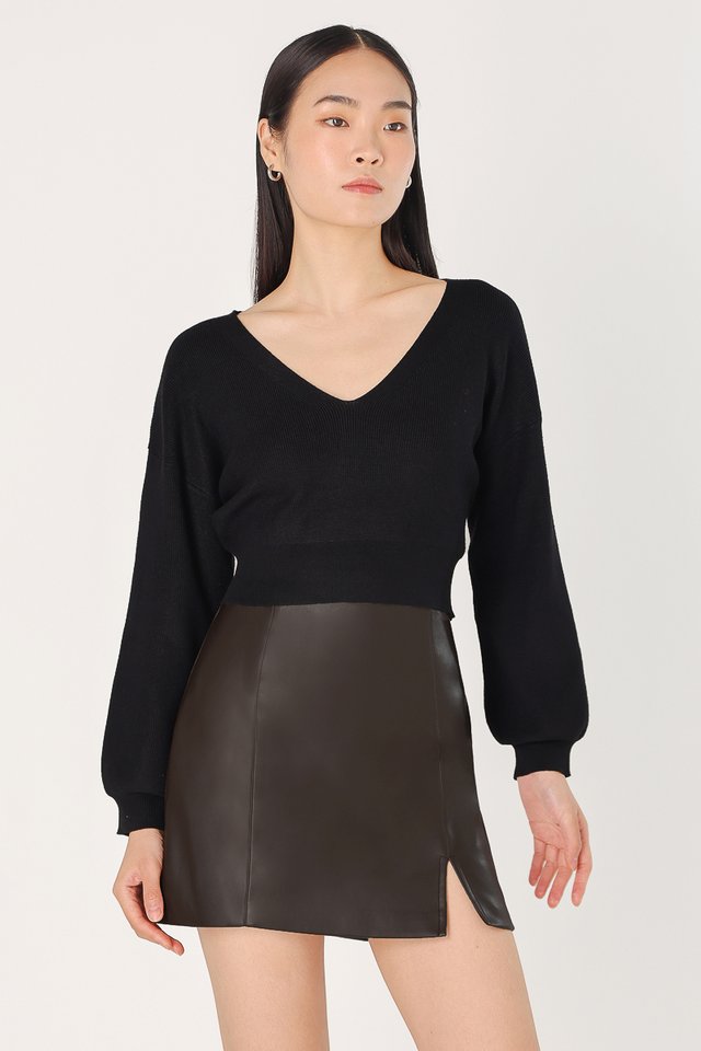 ZENIA SLOUCHY PULLOVER KNIT TOP (BLACK) 