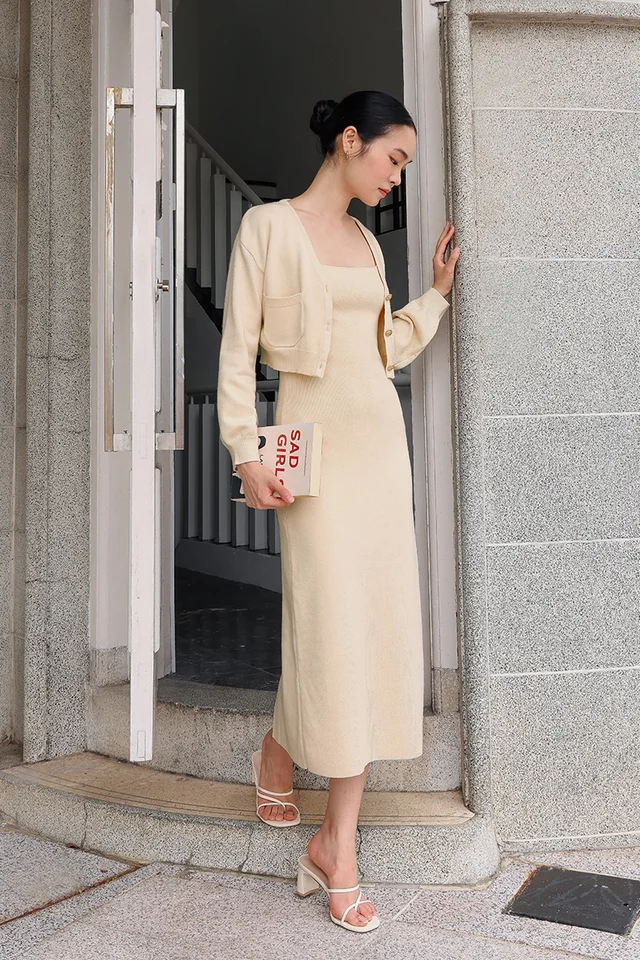 CHRISTA SQUARE NECK KNIT MIDAXI DRESS (CREAM)