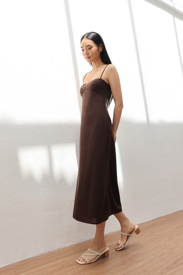 JANESSA PADDED LINEN SWEETHEART BUSTLINE MIDAXI DRESS (ESPRESSO BROWN)