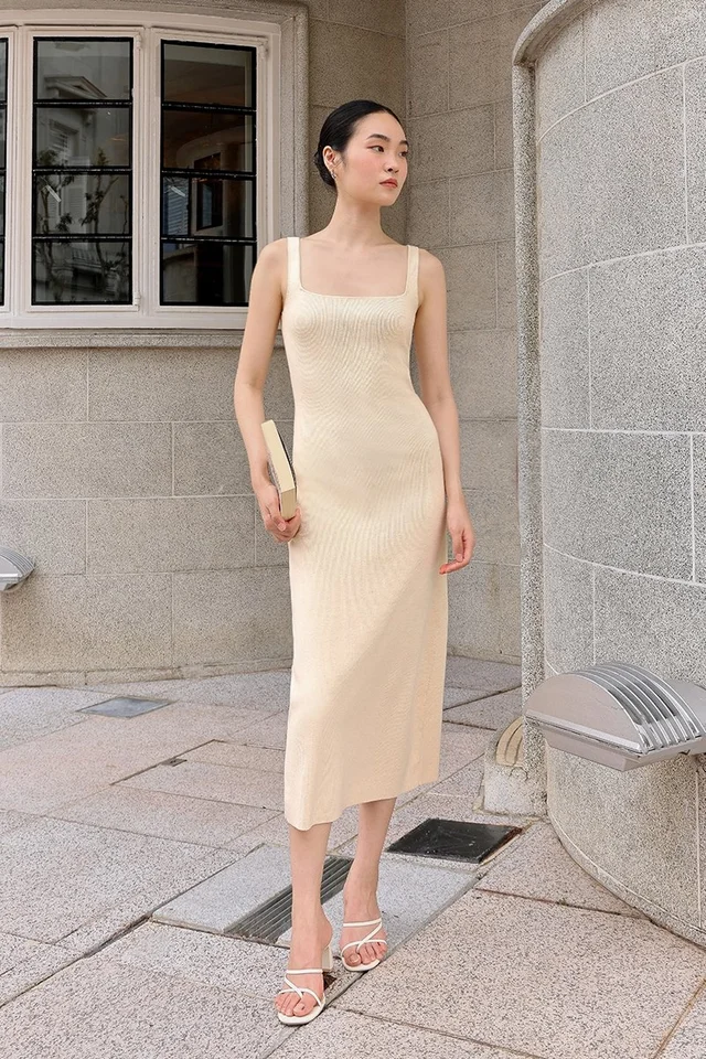CHRISTA SQUARE NECK KNIT MIDAXI DRESS (CREAM)