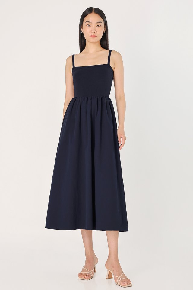 ANNELISE REVERSIBLE PADDED CONTRAST MIDAXI DRESS (OXFORD NAVY)