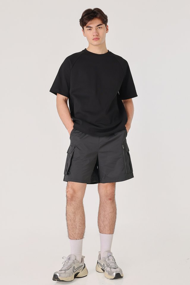 ELI NYLON CARGO POCKET SHORTS (GUNMETAL)