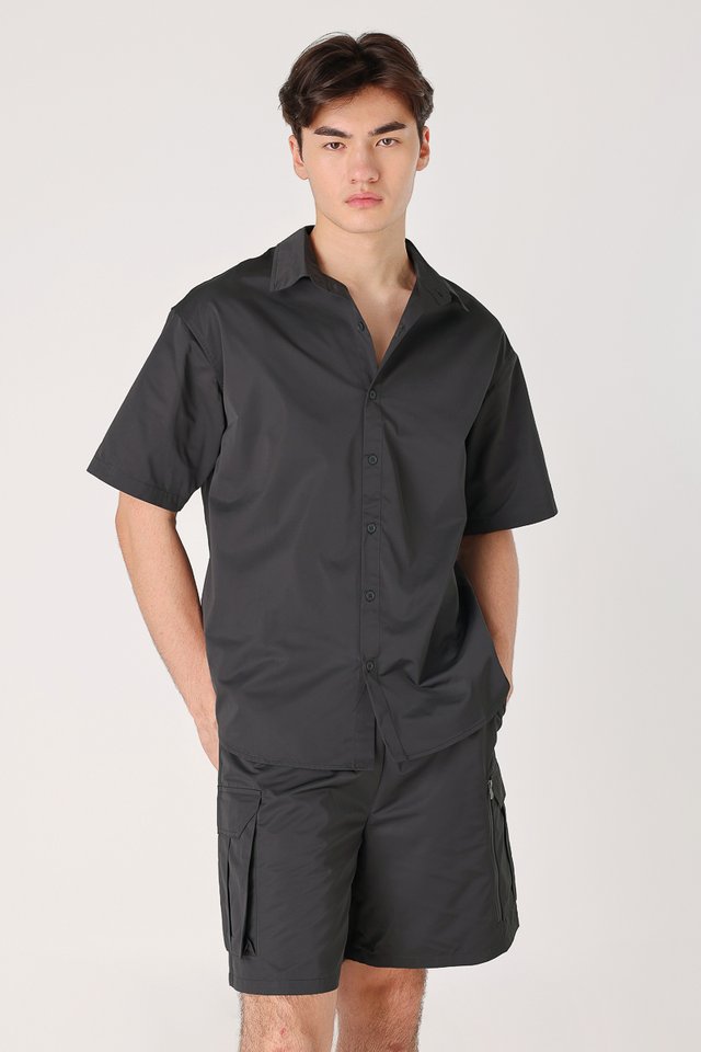 ELI NYLON COLLARED BUTTON SHIRT (GUNMETAL)