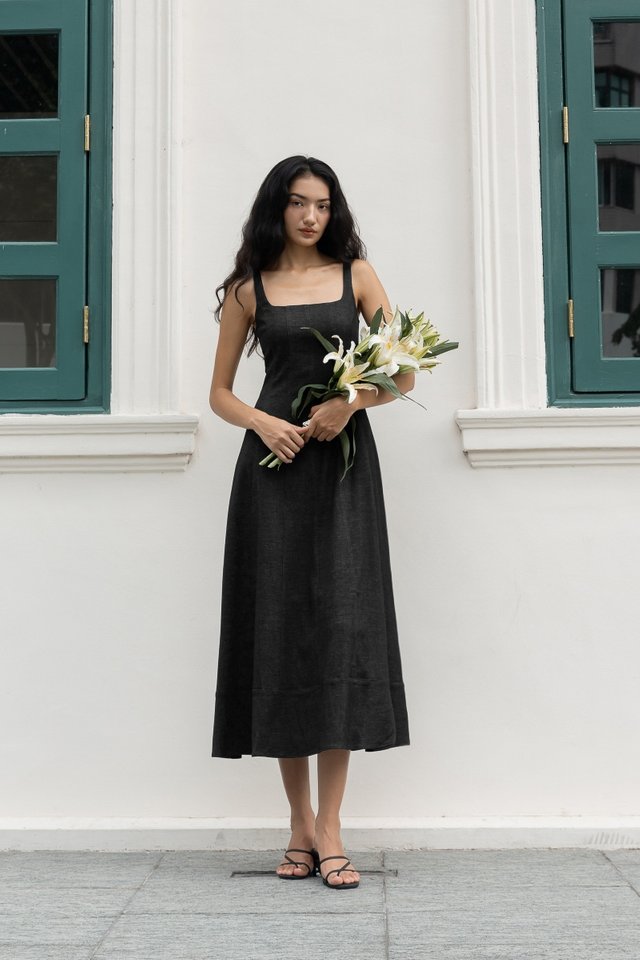 ADELIA PADDED PANELLED MIDAXI DRESS (BLACK DENIM) 