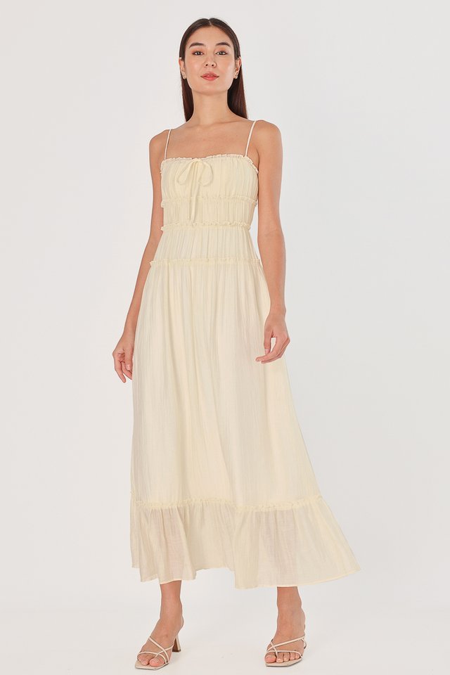 EMILY PADDED TEXTURED RUCHED DROP WAIST MAXI DRESS (CRÈME)