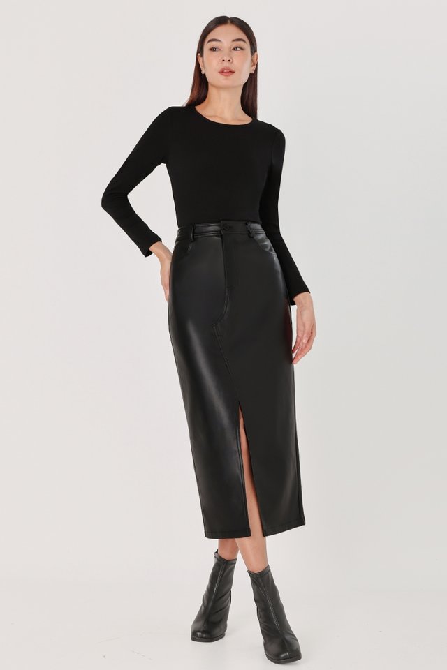 JEANNIE FAUX LEATHER FRONT SLIT SKIRT (BLACK)