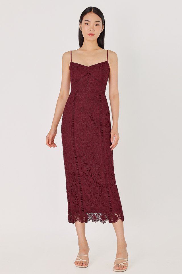 REMY PADDED LACE OVERLAY MAXI DRESS (WINE)