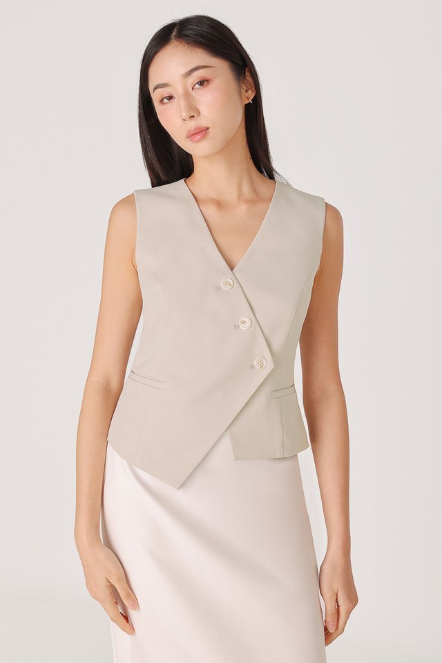 ELVIE ASYMMETRICAL SHELL BUTTON VEST TOP (CLAY)